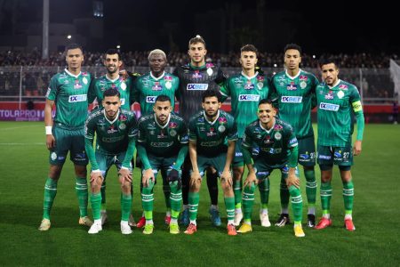 الرجاء الرياضي يستعيد خدمات لاعب بارز تأهبا لمواجهة حسنية أكادير