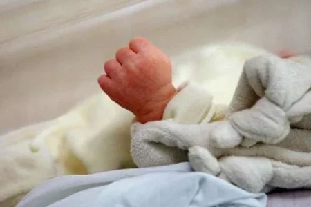 مأساة تهزّ الدار البيضاء: وفاة رضيعين في “حضانة الموت”.. والتحقيقات تكشف تفاصيل صادمة