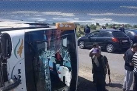 إصابات بليغة في انقلاب حافلة ركاب بين سيدي عابد والجرف الأصفر