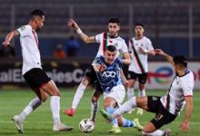 Photo of الكاف يعاقب الجيش الملكي بالويكلو على خلفية الأحداث التي رافقت مباراة العساكر و بيراميدز