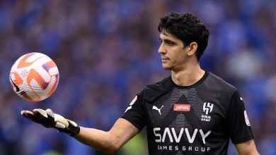 Photo of بونو يستقبل هدفين في مباراة تعادل فيها الهلال والشباب