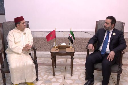بوريطة والمقداد.. حوارات مغربية – سورية لتعزيز التعاون ودعم التضامن العربي في قمة بغداد