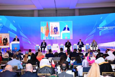 التحول الطاقي في قلب النقاش الإقليمي: منتدى مراكش يدعو لتكامل الجهود بين ضفتي المتوسط والخليج