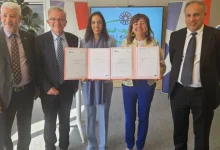 Photo of توقيع مذكرة تفاهم بين جمعية جهات المغرب والوكالة الفرنسية للتنمية