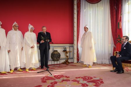الملك يستفسر عن الموسم الفلاحي ووضعية الماء ويعين مسؤولين في مناصب عليا