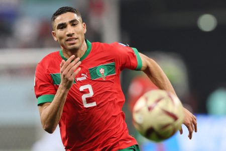 ما لا يُقال عن السرعة… حكيمي بين الظلّ والعمل الخفي