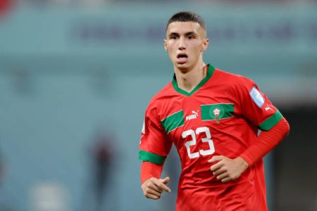 ولفرهامبتون قد يعيد المغربي الخنوس إلى البريميرليج