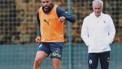Photo of مورينيو يُفاجئ الجميع ويُبقي النصيري: 30 هدفاً لا تُفرّط فيها