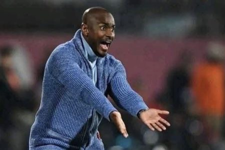 تقارير جنوب افريقية.. موكوينا مدربا جديدا لأورلاندو بيراتس
