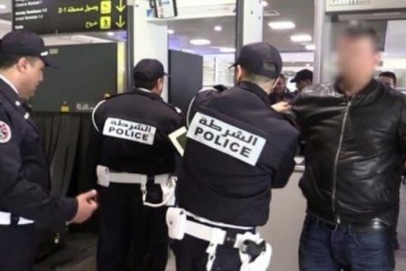 أمن مطار مراكش يوقف فرنسي مبحوث عنه دوليا