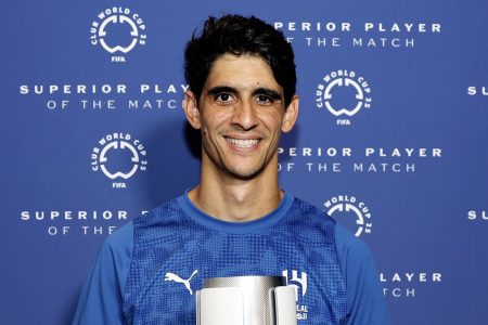 بونو: “مستعدون لمقارعة مانشستر سيتي وإثبات قيمة الهلال عالميًا”