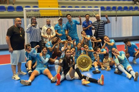 نهضة الزمامرة يتوج بطل للمغرب في كرة القدم النسوية داخل القاعة.