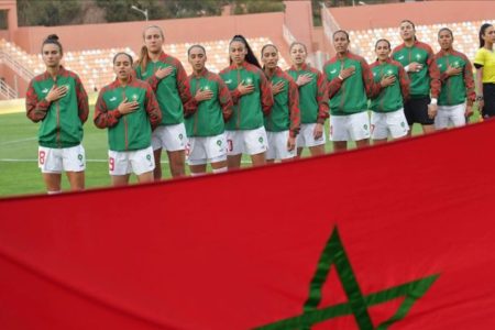 الكاف تُشيد بتطور لبؤات الأطلس: المغرب مرشّح بارز للفوز بكأس إفريقيا للسيدات
