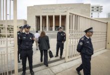Photo of شبكة تهريب دولية للمخدرات تسقط قائد درك متورطا في طنجة