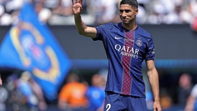Photo of حكيمي يعترف بجميل ” غوتي ” ويهديه قميصه بعد سحق ريال مدريد