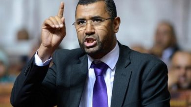 Photo of العدالة والتنمية يحتج على غياب رئيس الحكومة ويصفه بـ”الاستهتار الدستوري”