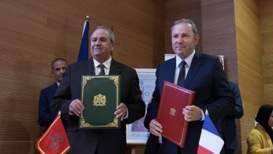 Photo of عز الدين المداوي وسفير فرنسا يترأسان تظاهرة علمية تربوية بطنجة لترسيخ التكوين بالتناوب كرافعة لتأهيل الطلبة وملاءمة التكوين مع سوق الشغل