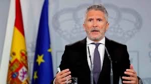 Photo of وزير الداخلية الإسباني يتهم حزب “بوكس” بالتحريض على العنف ضد المغاربة في مورسيا